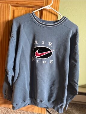 Vintage Nike Women’s Crewneck Sweatshirt — Slate Blue with Red Swoosh